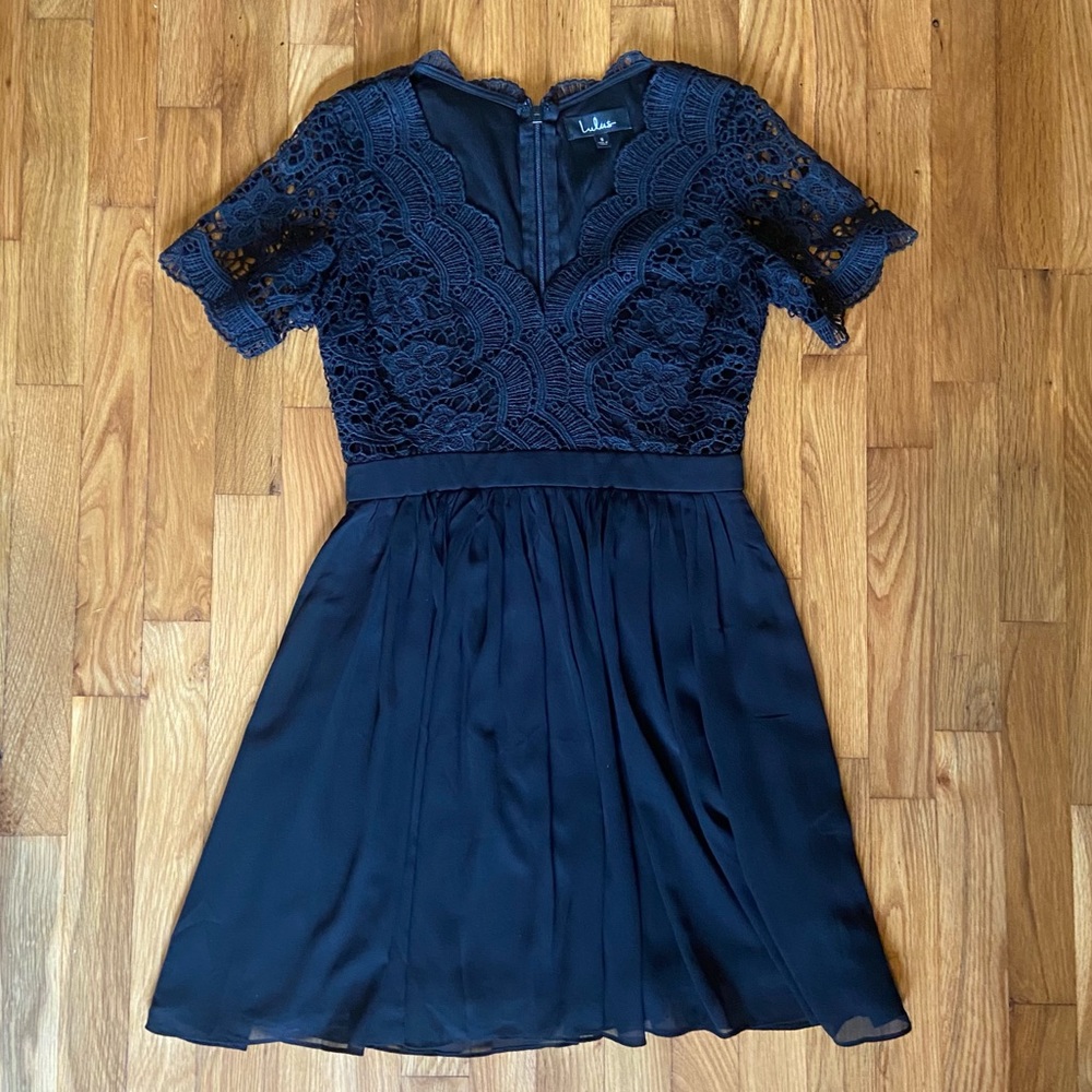 Lulus Black Lace Skater Dress size Small